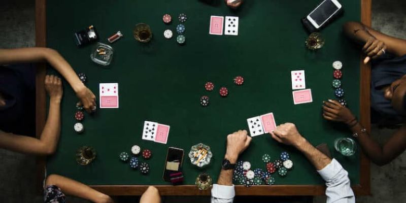Fold trong poker là gì